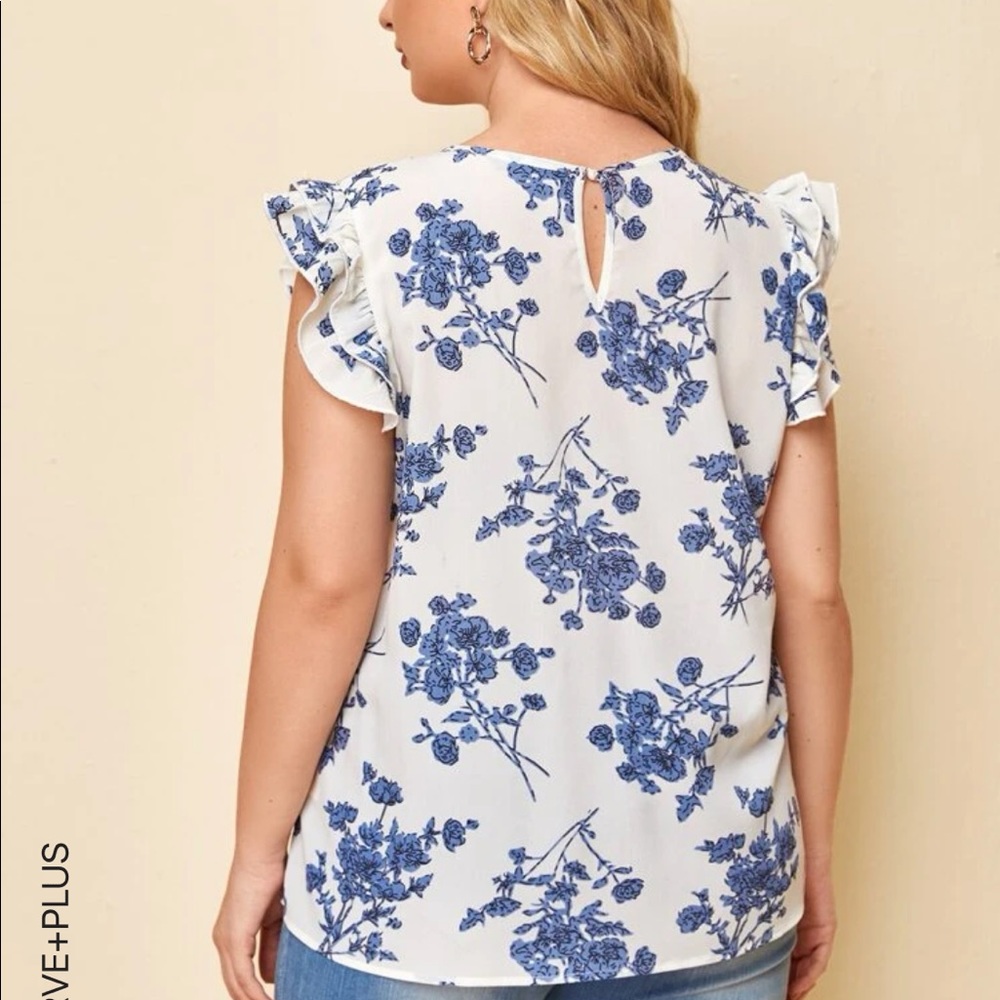 LIKE NEW SHIRT. still in packaging too big on me